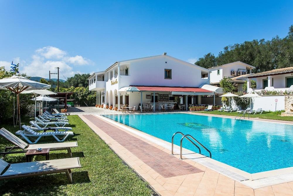 Paradise Inn Liapades Corfu מראה חיצוני תמונה