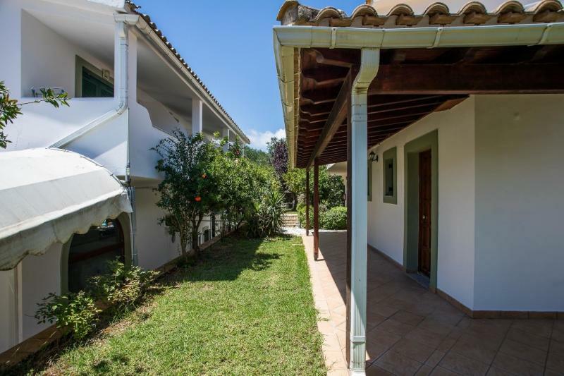 Paradise Inn Liapades Corfu מראה חיצוני תמונה